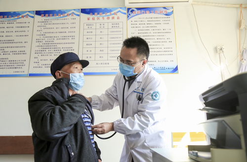 疫情防控與衛(wèi)生服務(wù)雙線并進(jìn)，健康咨詢助力全民健康素養(yǎng)提升